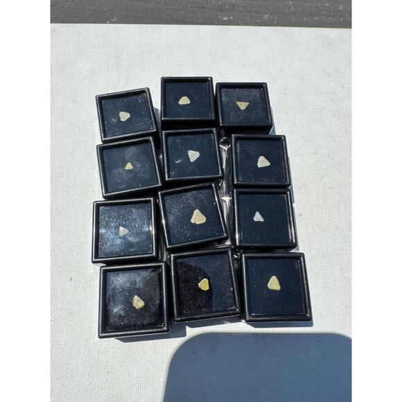 Diamond Crystals Lot of 12 - Raw Uncut Trigon Triangle Natural Specimen Rough - Picture 9 of 10